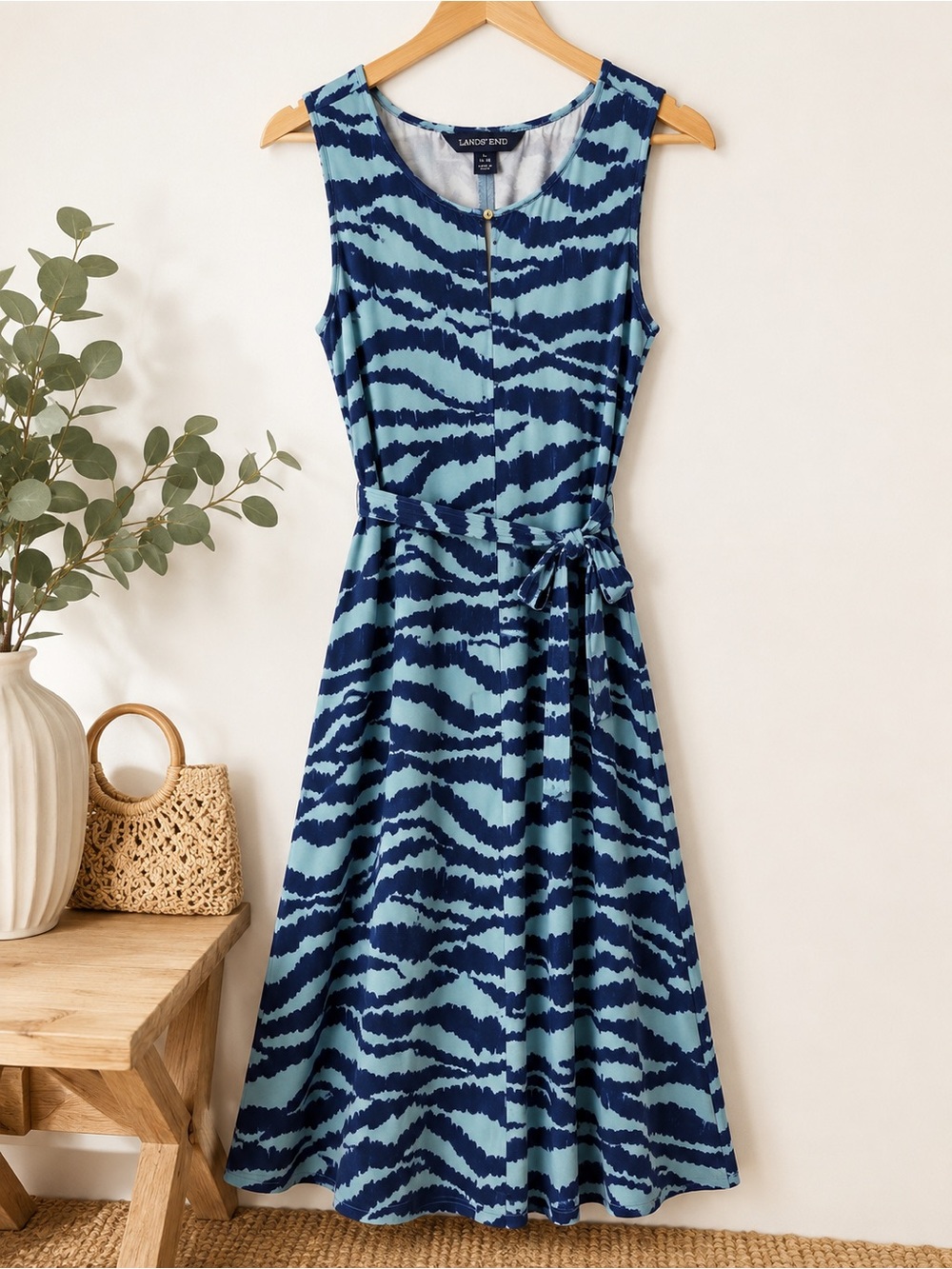 Lands’ End Women’s Blue Zebra Print Sleeveless Midi Dress as 14/16